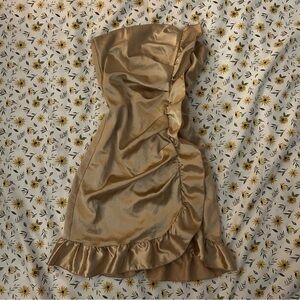 Le Chateau Gold Ruched Strapless Cocktail Mini Dress